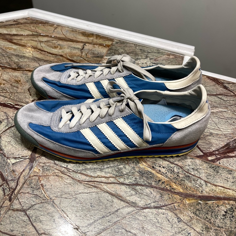 Adidas Vintage Men's Blue and Gray Sneakers